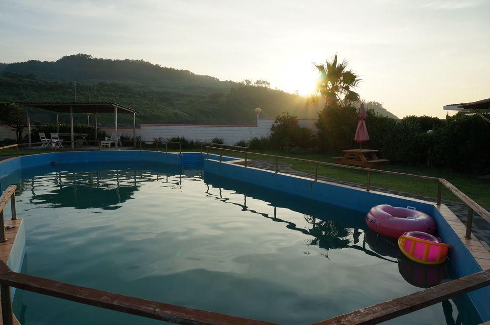ג'גו Park Beach Hotel מראה חיצוני תמונה