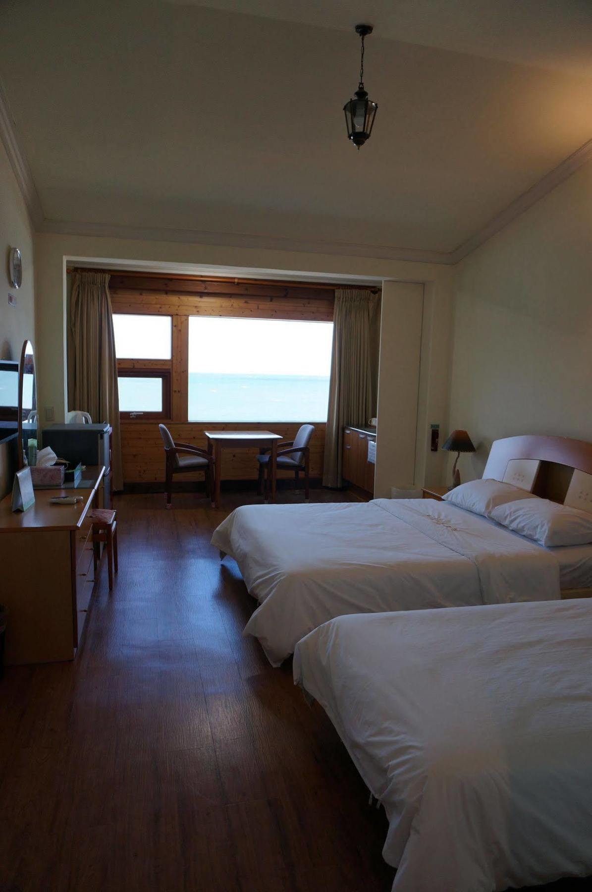 ג'גו Park Beach Hotel מראה חיצוני תמונה