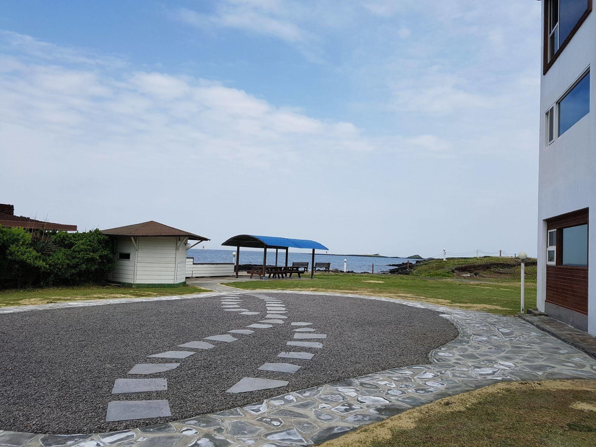 ג'גו Park Beach Hotel מראה חיצוני תמונה